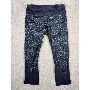 Lululemon Athletica Black Grey Abstract Print Capri Leggings Women's Activewear